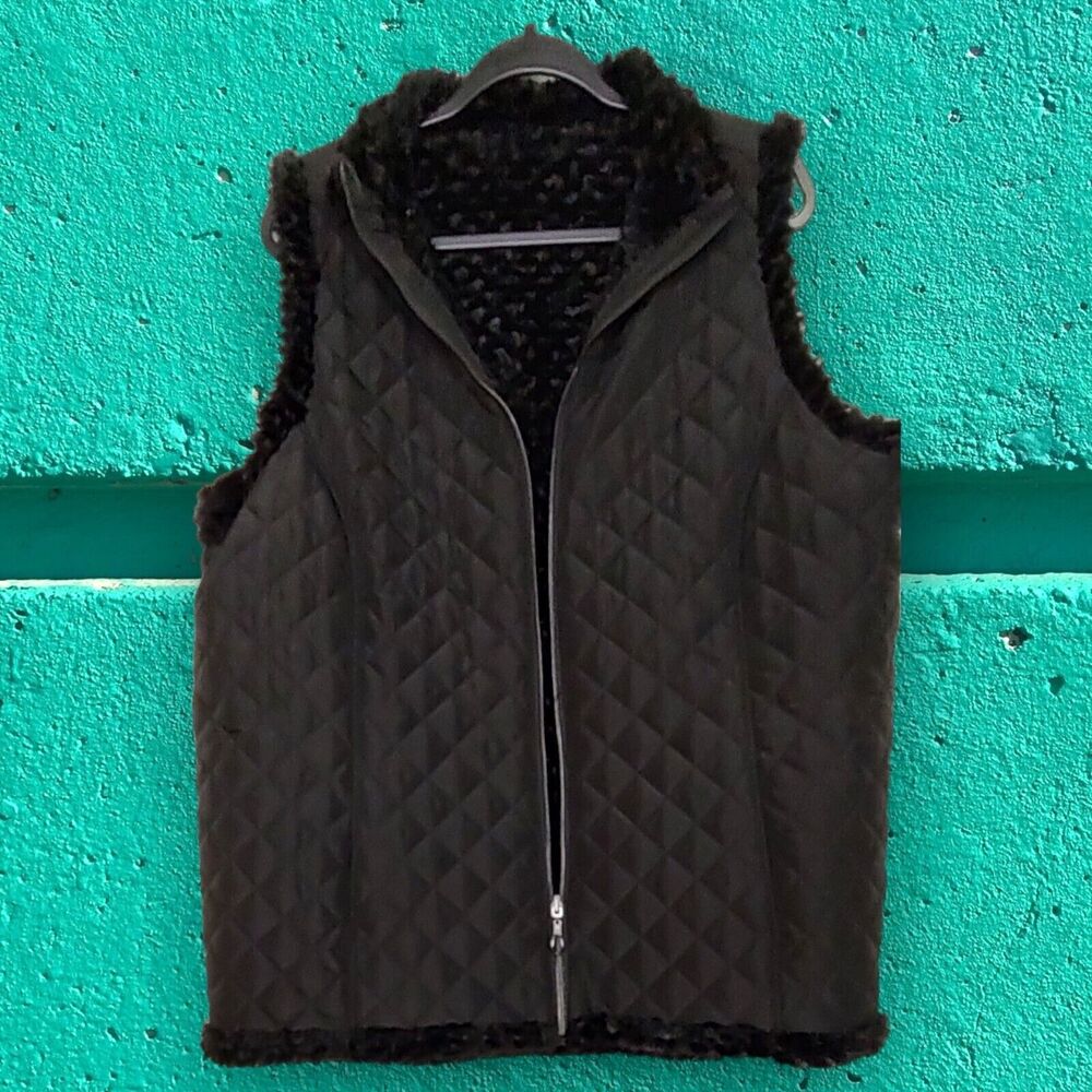 Women’s 1X True Black Reversible Faux Fur Quilted Zip Vest Pockets by Denim & Co